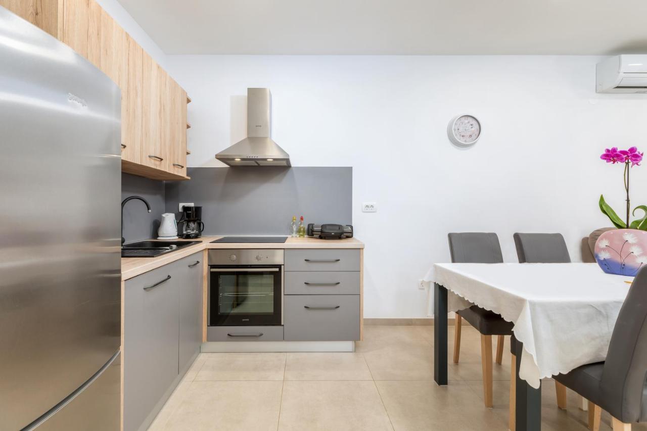Apartment Lorilu Pula Dış mekan fotoğraf